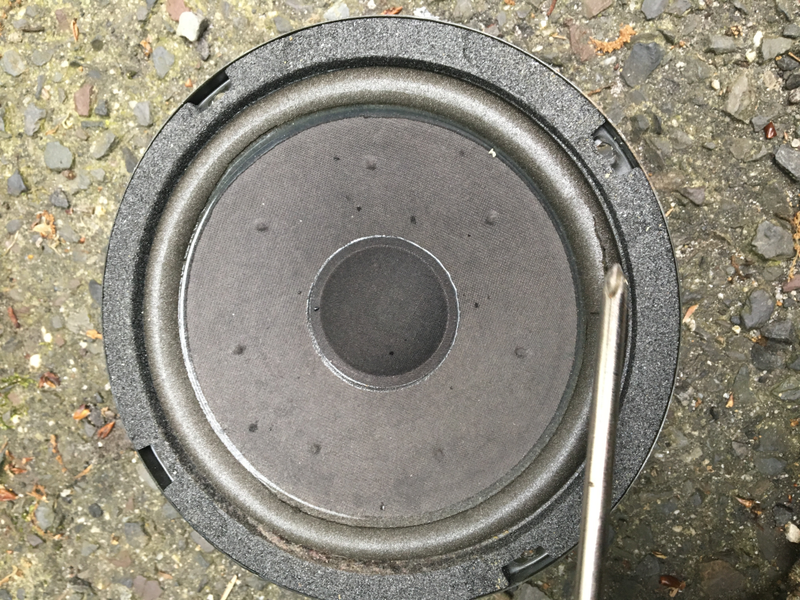 Illustration for article titled Blown speaker is blown
